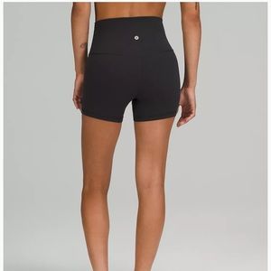 Lululemon high-rise align shorts 4 inch shorts size 4